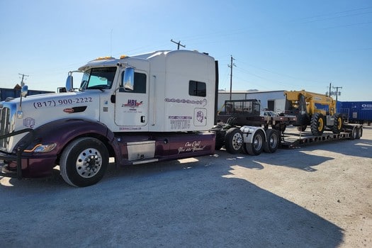 Semi Truck Towing In Hutchins Texas